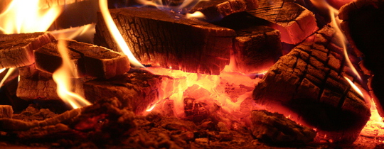 Quand l’humain a-t-il commencé à utiliser le feu ? Controverse chez les archéologues.